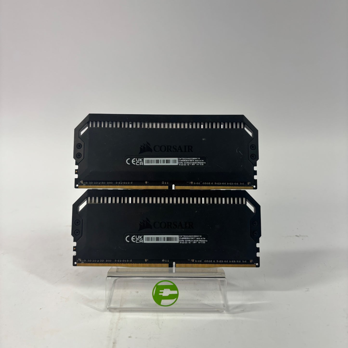 Corsair Dominator Platinum RGB 32GB (2x16GB) RAM DDR4 3600MHz CMT32GX4M2D3600C18