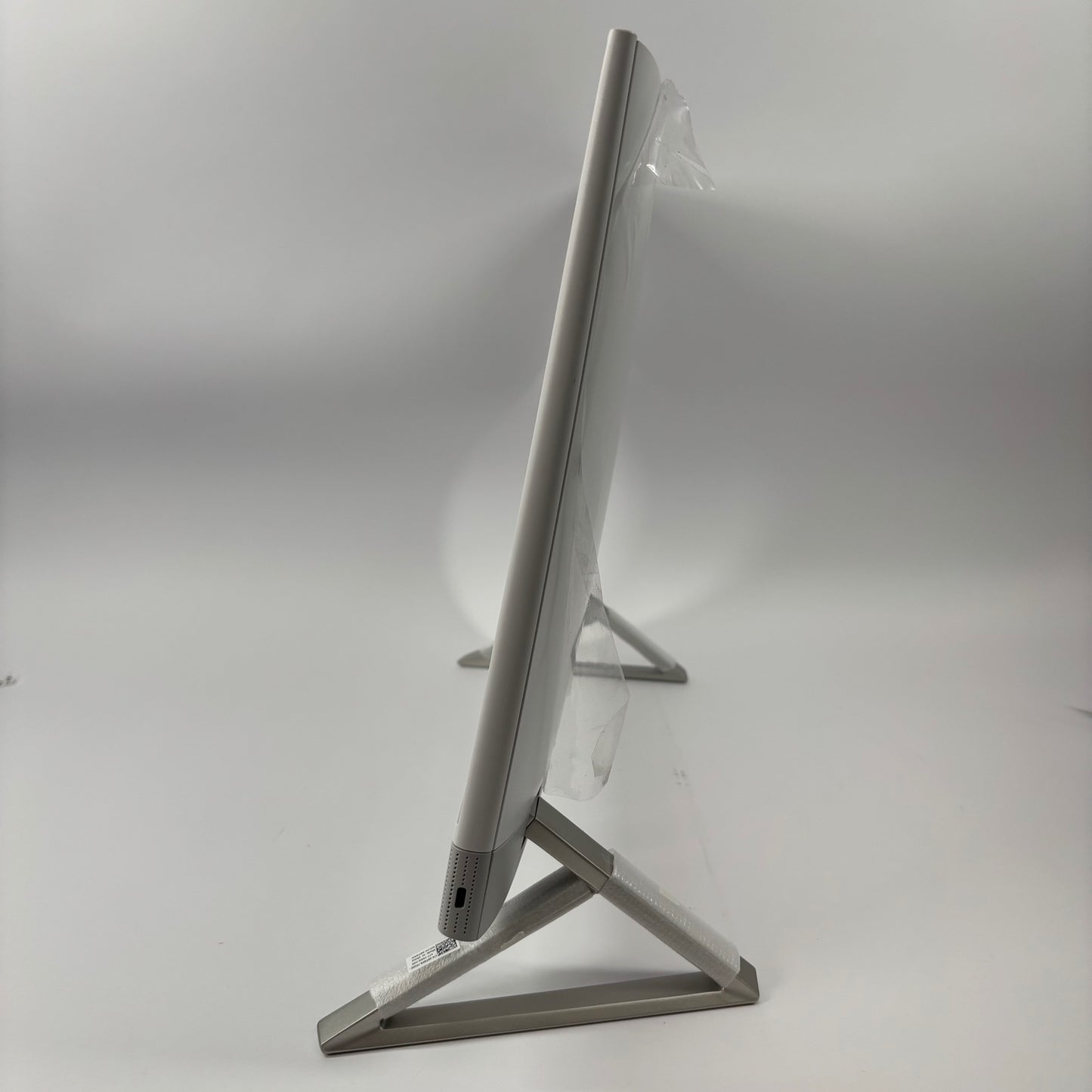 Dell AIO EC24250 24" i5-120U 1.40GHz 16GB RAM 512GB SSD