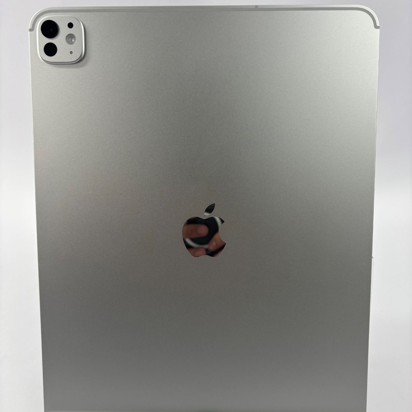 Factory Unlocked Apple iPad Pro 13" M5 2TB Silver ME8N4LL/A