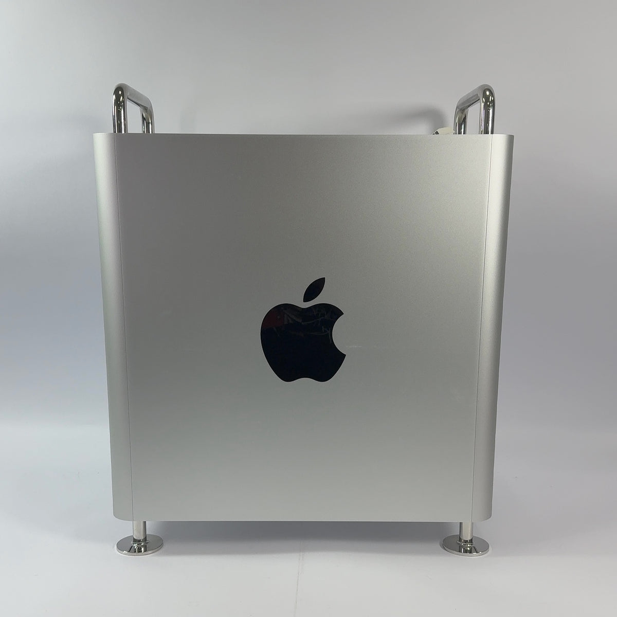 2019 Apple Mac Pro 8 Core Xeon W 3.5GHz 32GB RAM 256GB SSD Radeon Pro 580x 8TB HDD