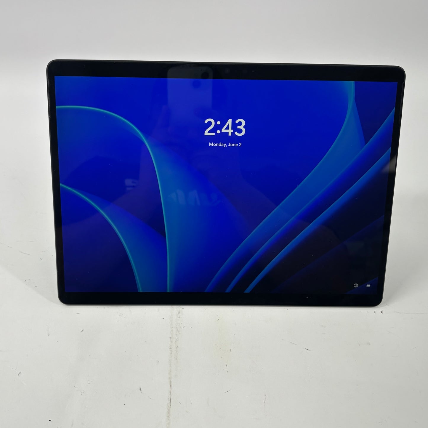 Microsoft Surface Pro X 1876 13.5" i7-1065G7 3.00 8GB RAM 512GB SSD
