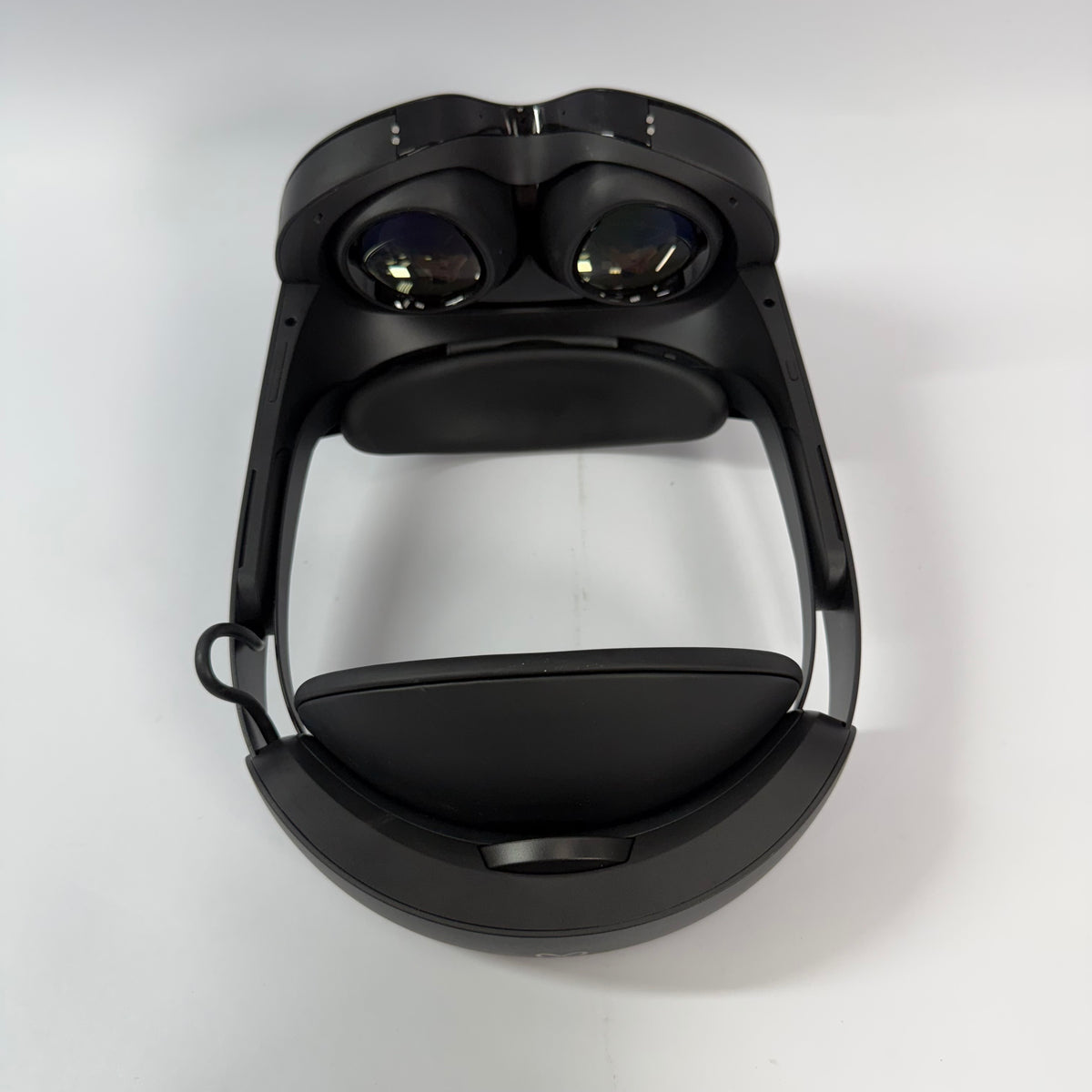 Meta Quest Pro 256GB Standalone All-in-One VR Headset DK94EC