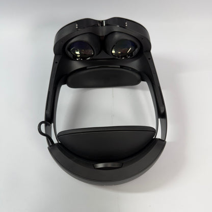 Meta Quest Pro 256GB Standalone All-in-One VR Headset DK94EC